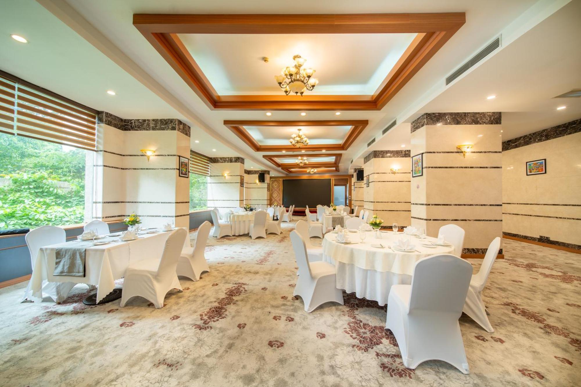 Muong Thanh Grand Khách sạn 4*